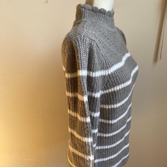 Femme by Design BNWOT scalloped mock neck striped sweater Small - Picture 4 of 8